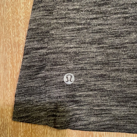Lululemon Running Tank Top Size 6 - Picture 6 of 6